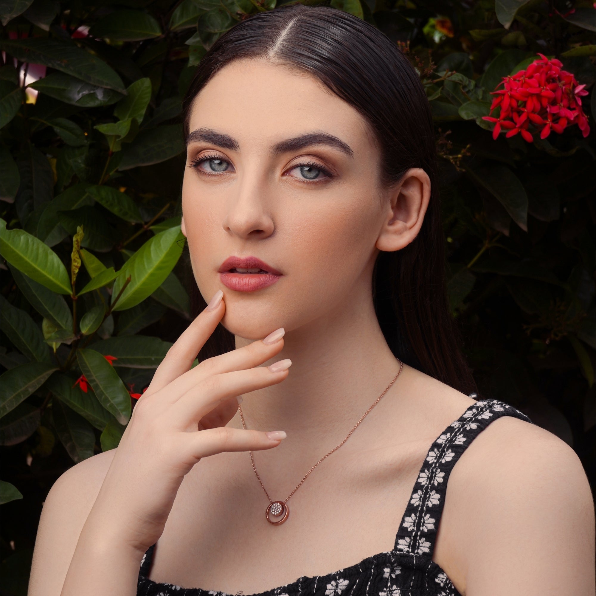 Circle in Circle Necklace|925 Sterling Silver|Swiss Zircon