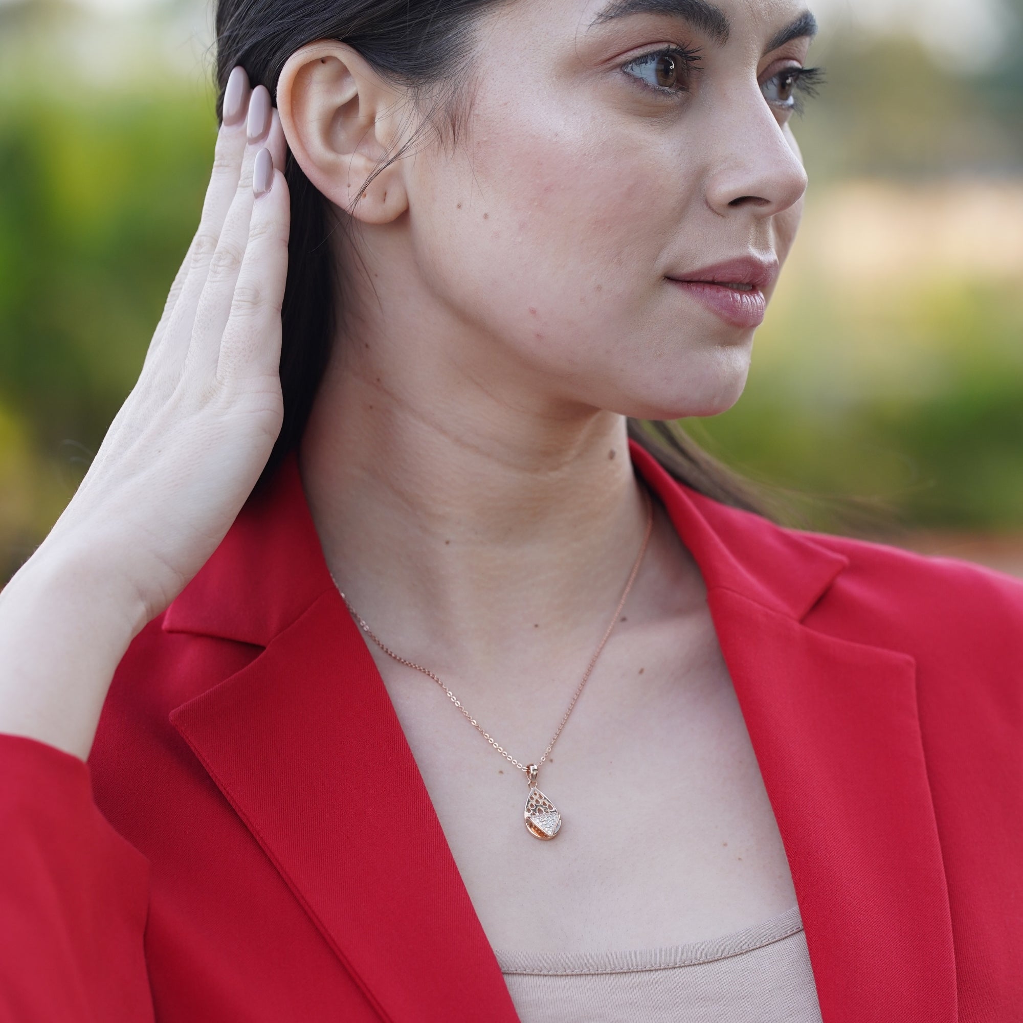 Attractive Turn Leaf Necklace 925 Silver