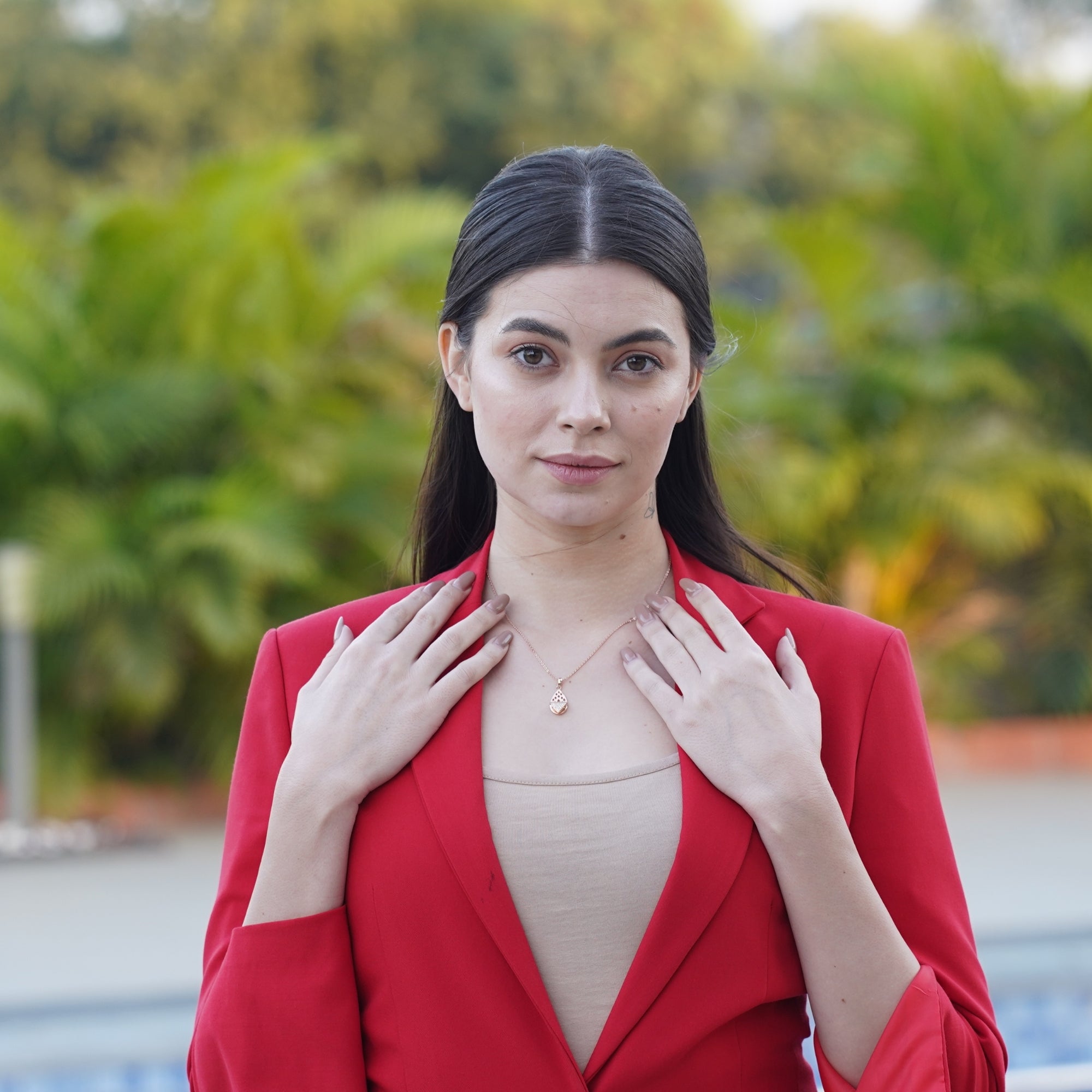 Attractive Turn Leaf Necklace 925 Silver