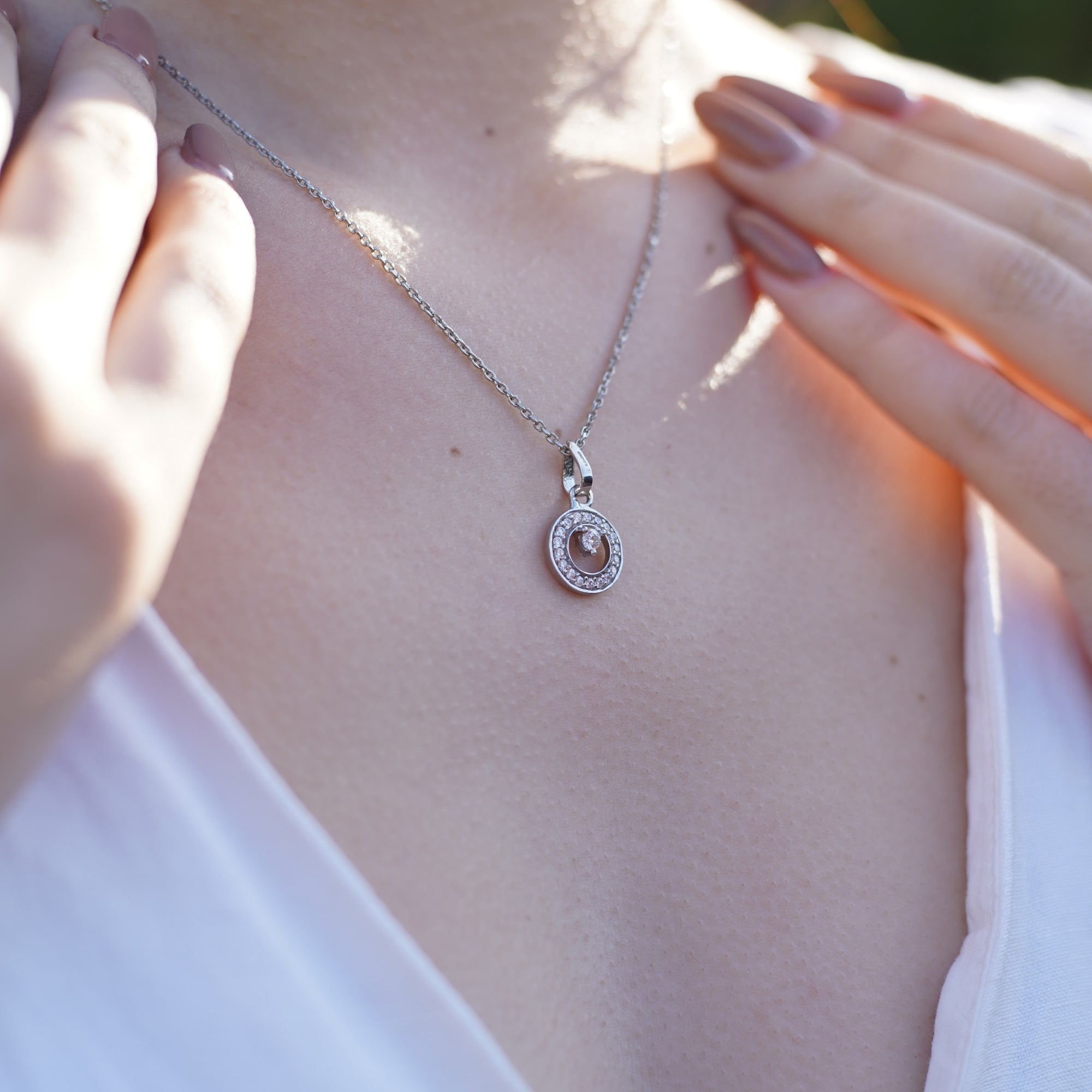 Circle Dot Diamond Pendant 925 Silver