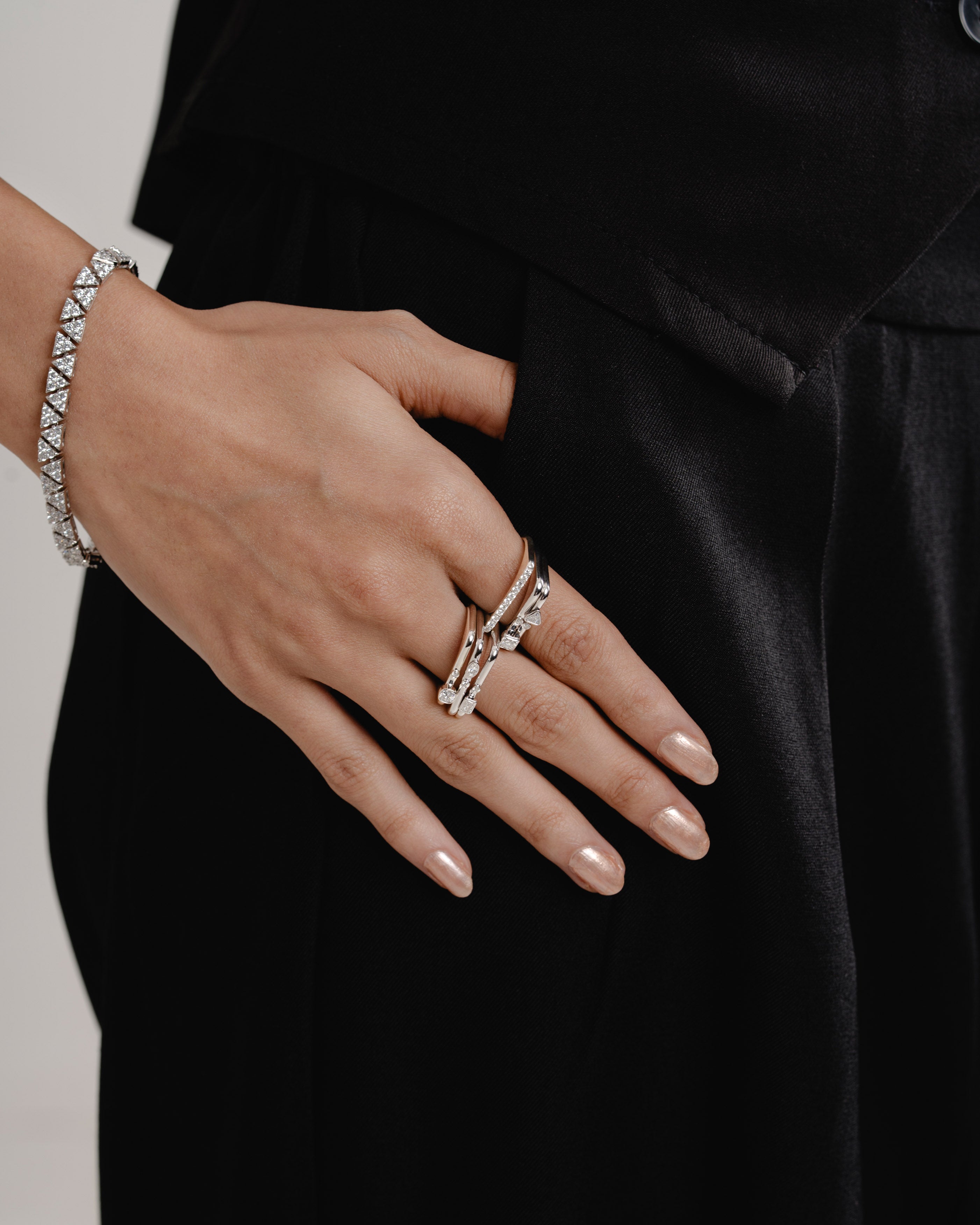 Aris Trillion Ring