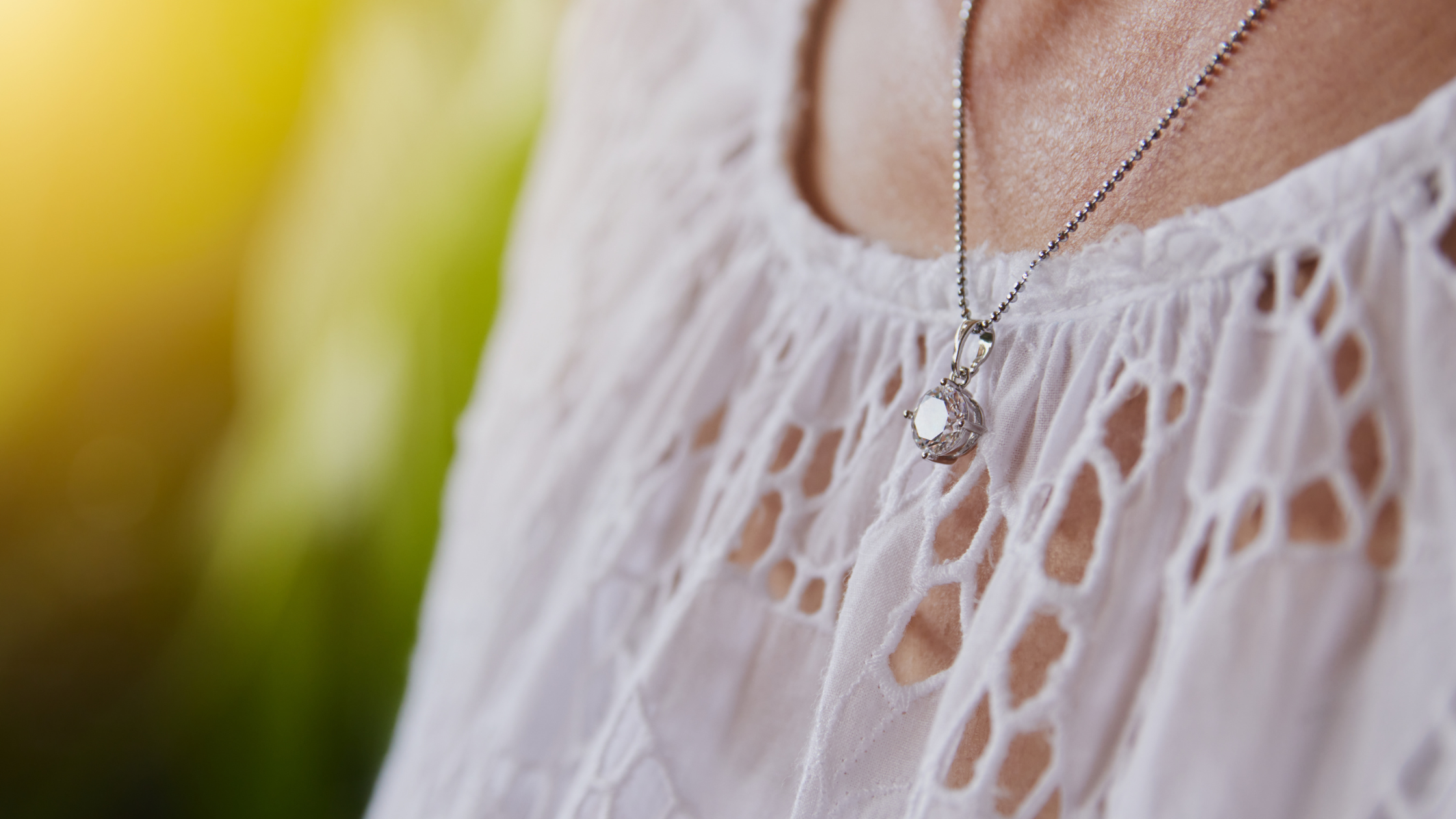 Find Her Perfect Gift: Most Exquisite Diamond Pendants