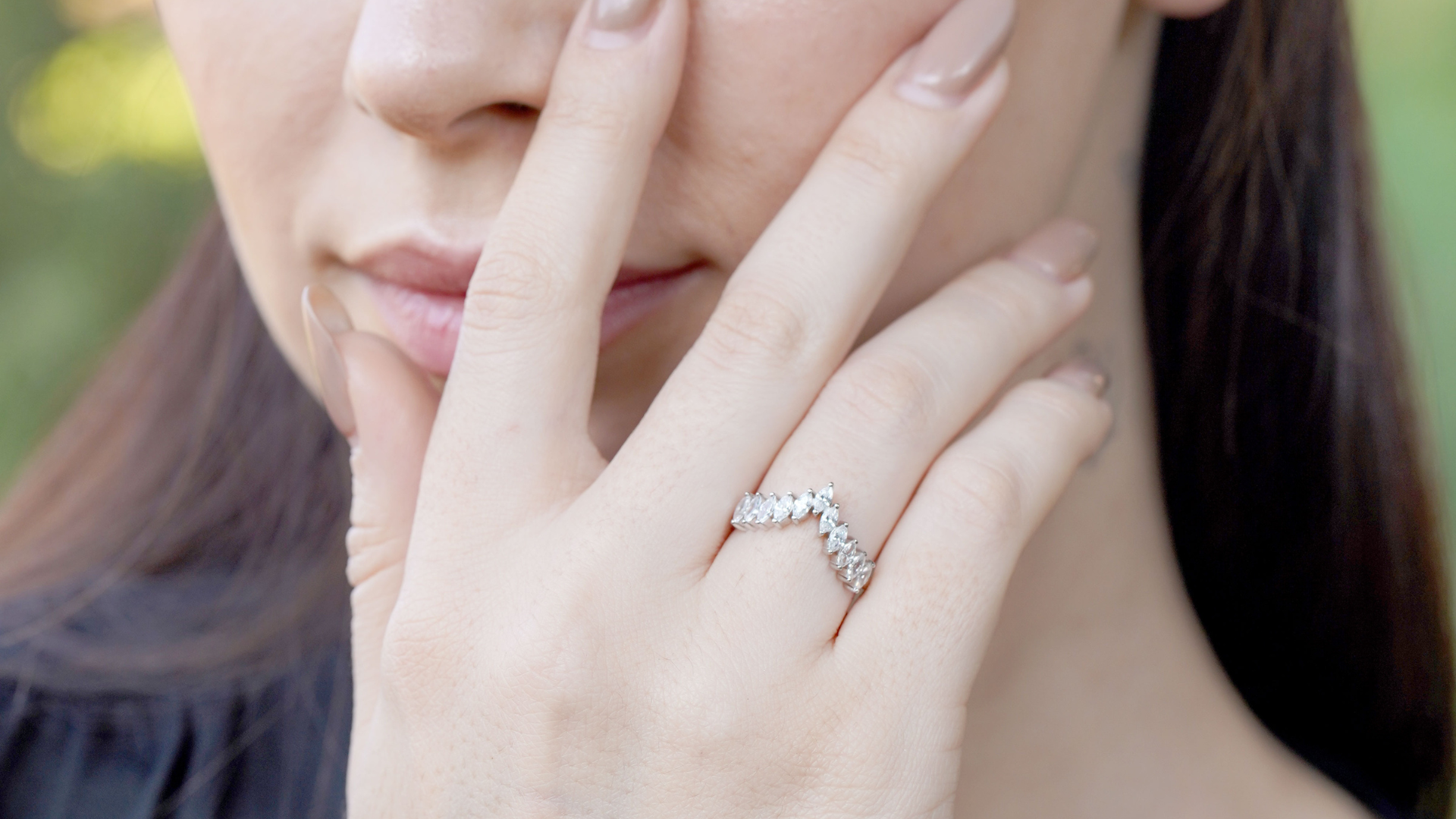 Mastering Subtle Elegance: The Top Minimalist Rings to Wear Now